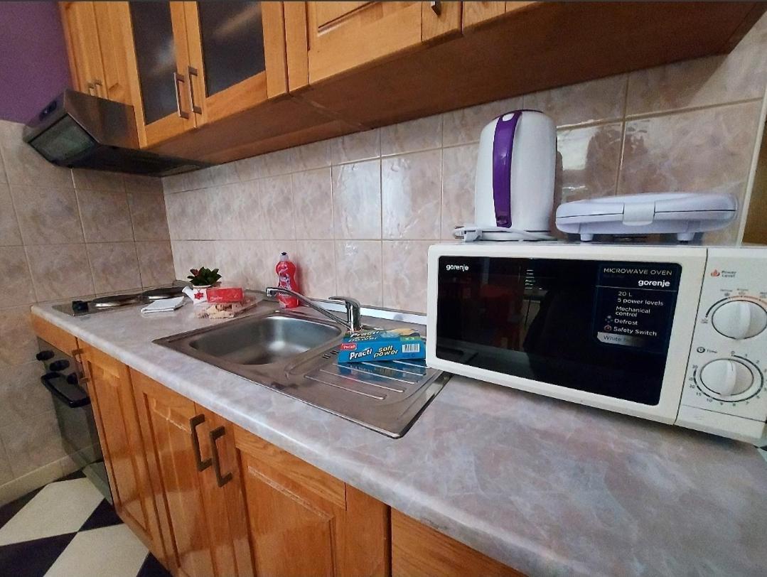 Apartments Ivana โลวิสเต ภายนอก รูปภาพ