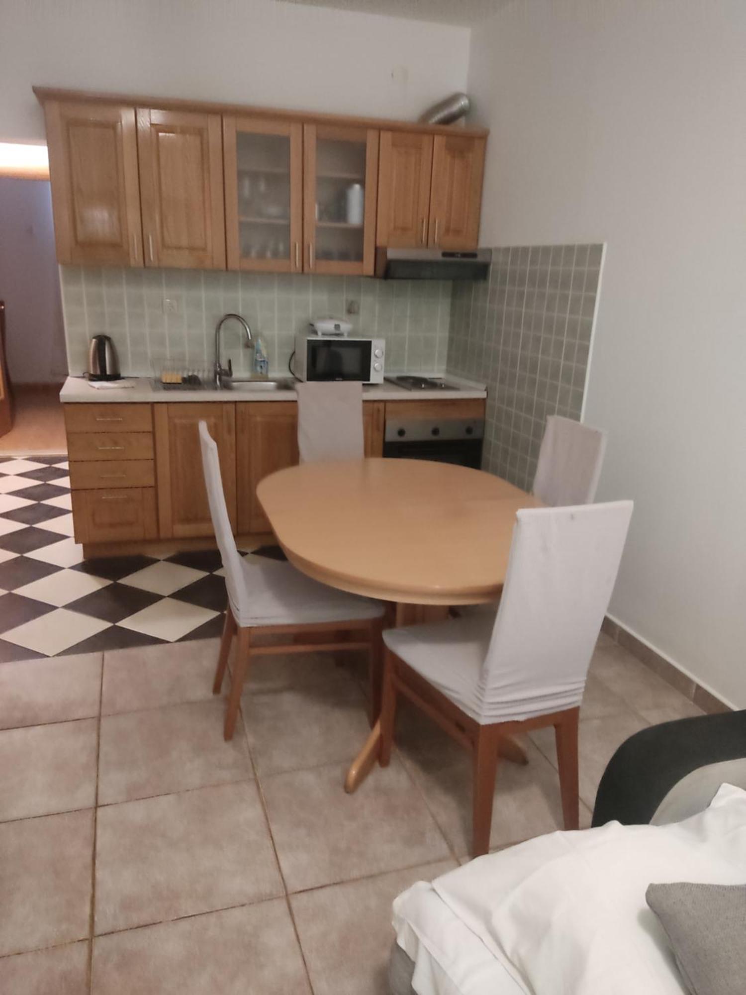 Apartments Ivana โลวิสเต ภายนอก รูปภาพ