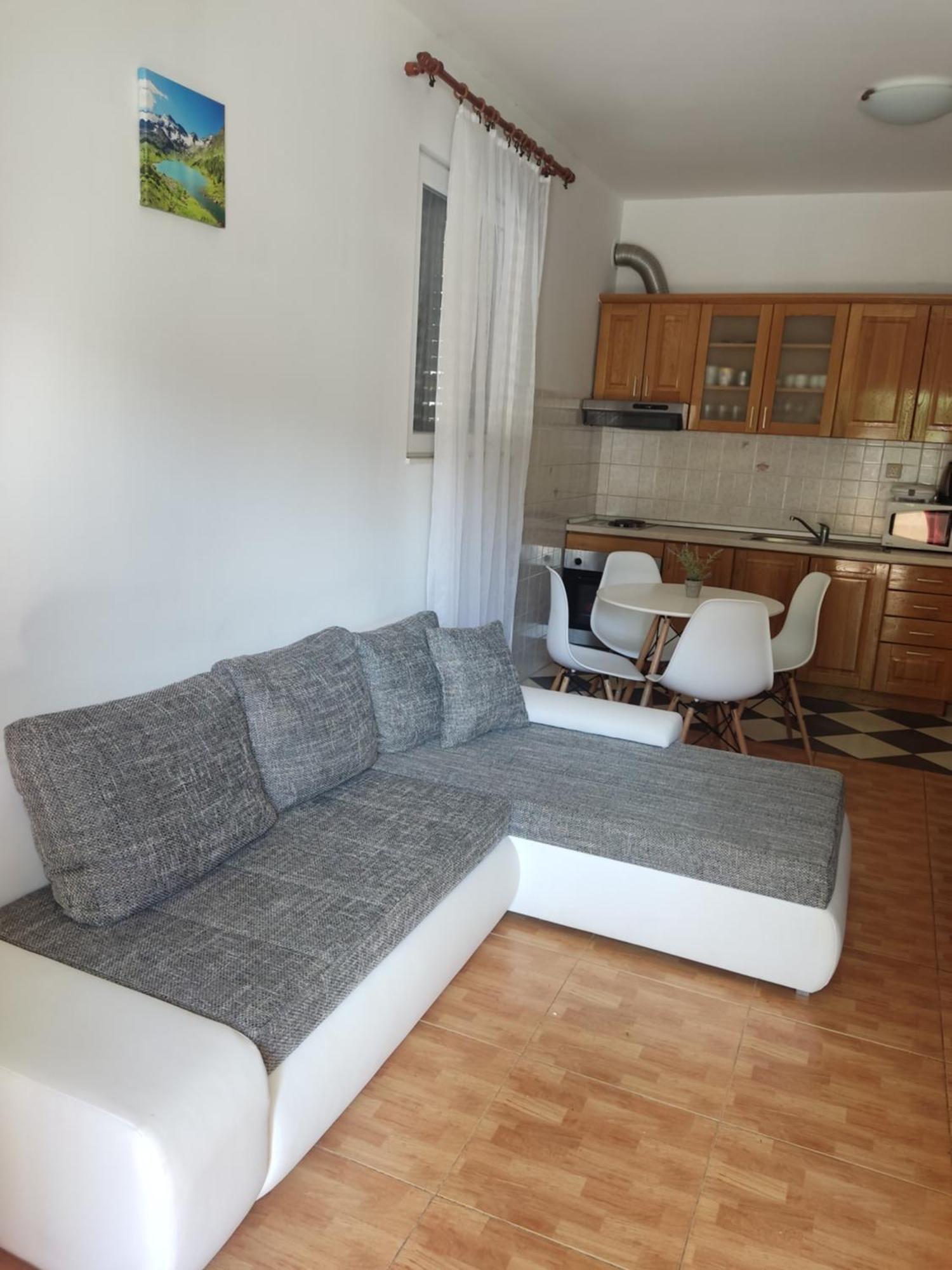 Apartments Ivana โลวิสเต ภายนอก รูปภาพ