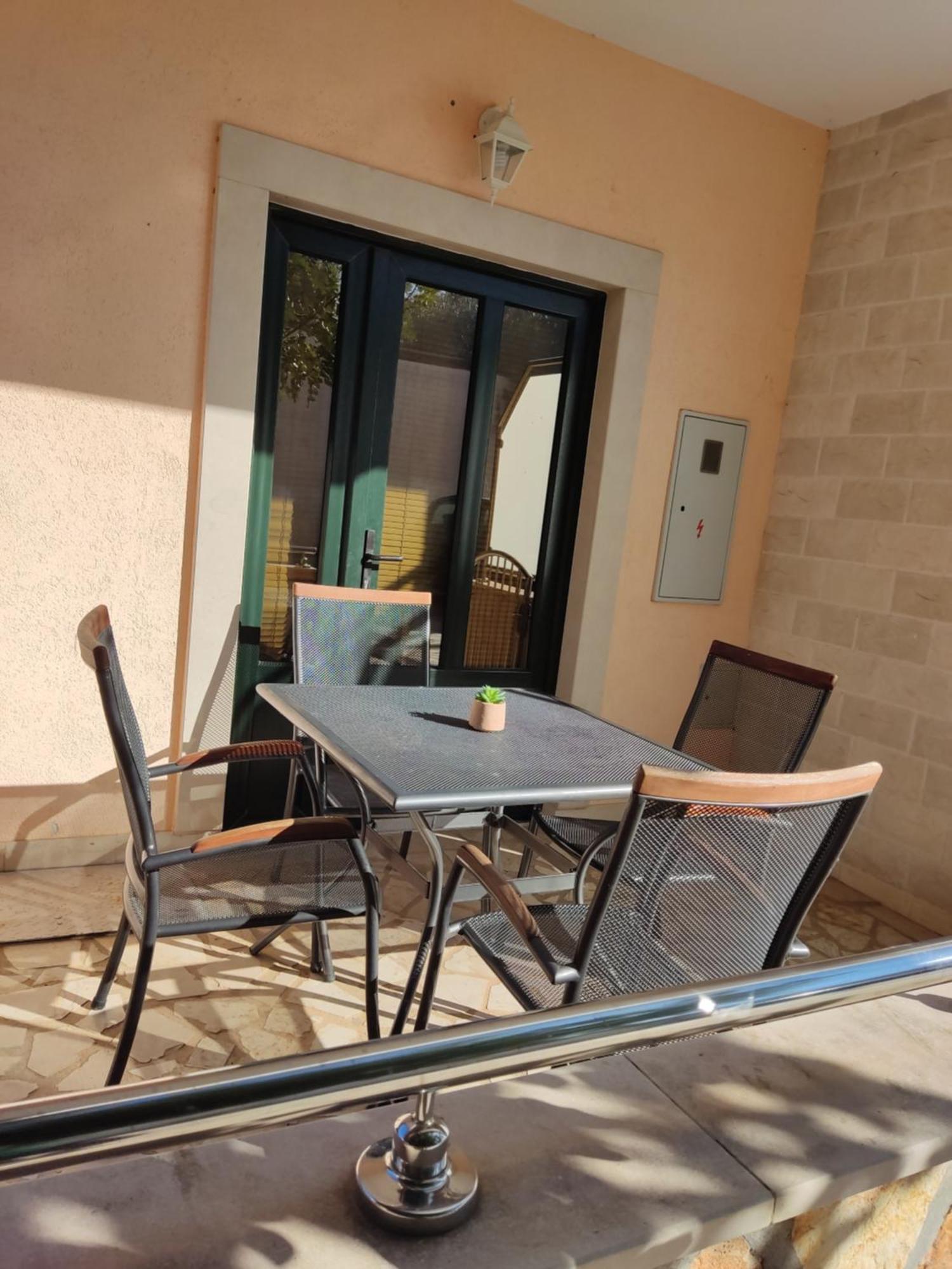 Apartments Ivana โลวิสเต ภายนอก รูปภาพ